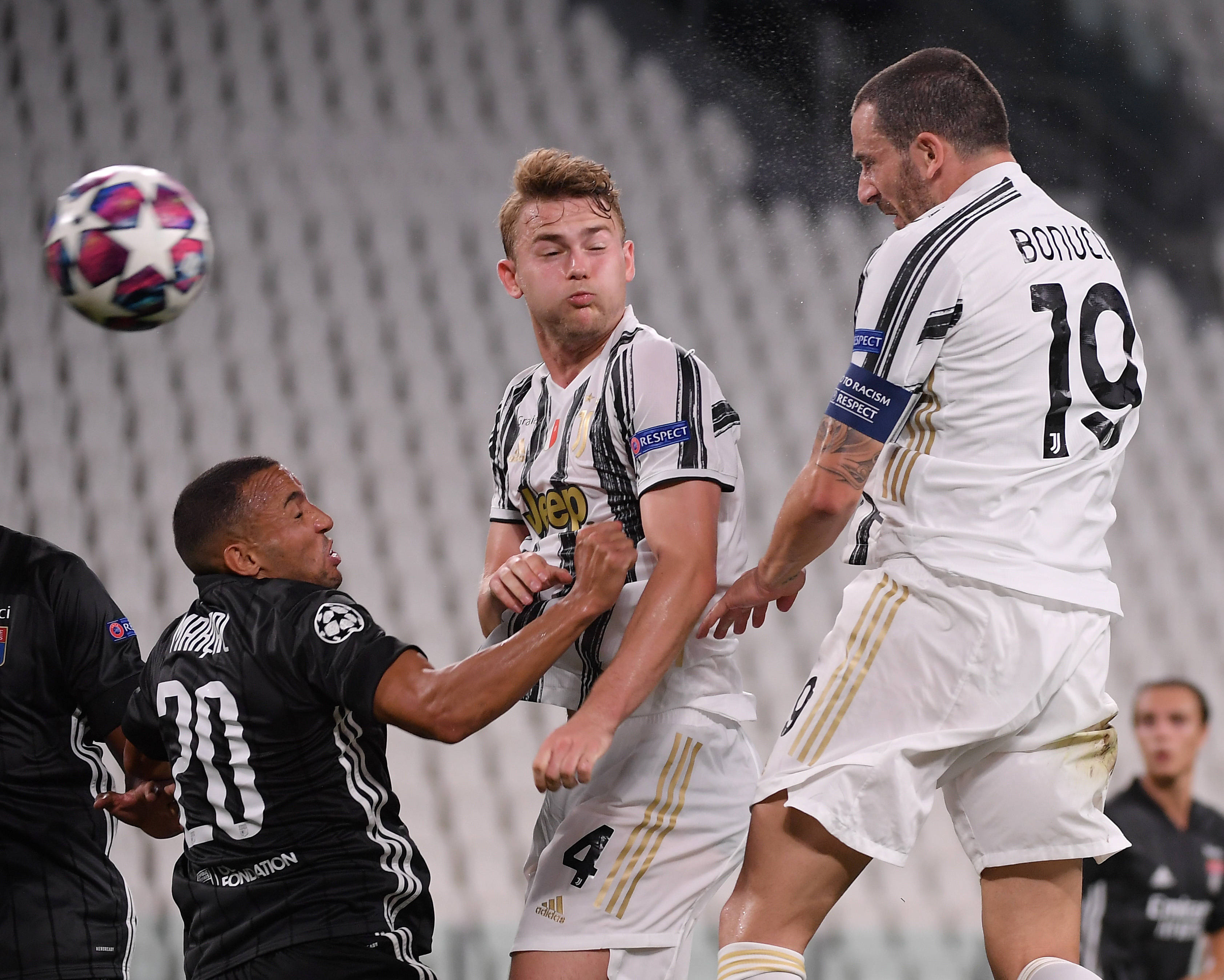 包含法甲赛程吃紧,尤文图斯集结日队长鼓劲,话题不断,赛程密集仍需轮换的词条 包含法甲赛程吃紧,尤文图斯集结日队长鼓劲,话题不断,赛程密集仍需轮换的词条